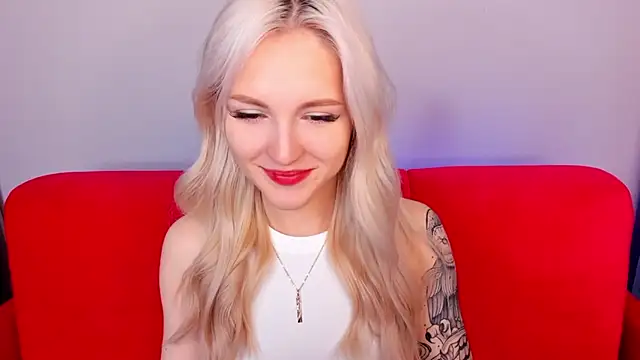 LisaFoxyMe online show from October 3, 9:28 am