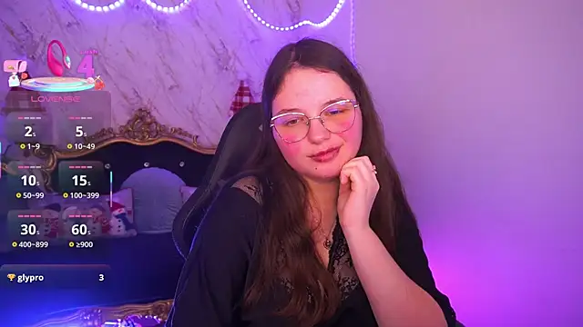 SophieDreamss online show from December 21, 2:46 pm