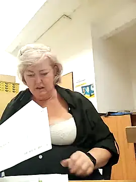 TerezaVelvet online show from October 7, 9:50 am