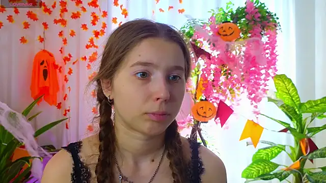 Snapshot of CatherineRichards chatting on October 30, 7:43 am CatherineRichards online show from October 30, 7:43 am