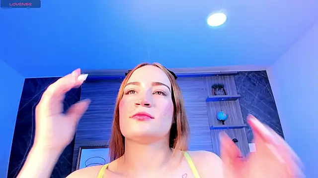 MadisonAnngel online show from September 29, 8:13 pm