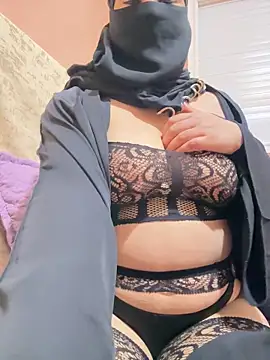  Laiali  online show from November 7, 11:54 am