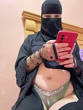  Laiali  online show from February 10, 1:04 pm