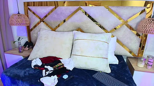 Scarlett Vegaa online show from October 6, 1:08 pm