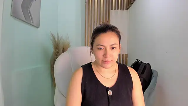 Snapshot of MacarenaRosse chatting on September 11, 8:09 pm MacarenaRosse online show from September 11, 8:09 pm