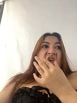 Snapshot of MacarenaRosse chatting on October 23, 7:34 pm MacarenaRosse online show from October 23, 7:34 pm