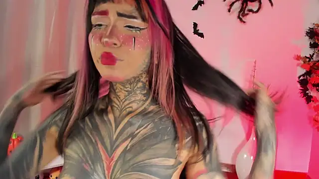 Nickidoll66- online show from October 18, 5:21 am