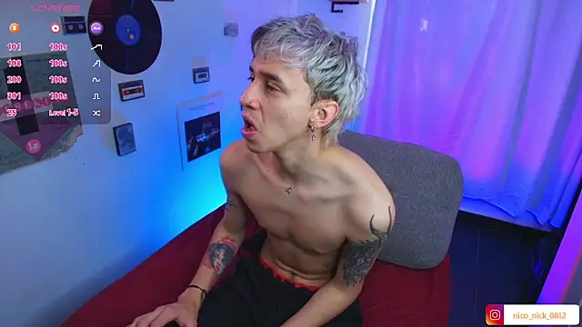 Snapshot of Nick_Bangover_ chatting on February 20, 6:19 pm Nick Bangover online show from February 20, 6:19 pm