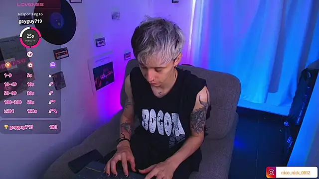 Snapshot of Nick_Bangover_ chatting on March 2, 8:04 pm Nick Bangover online show from March 2, 8:04 pm