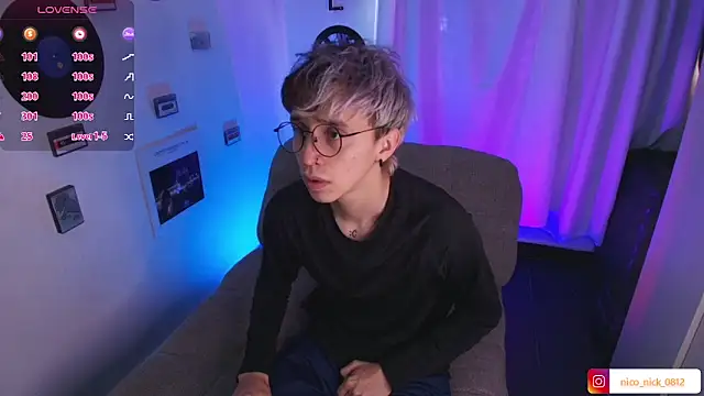 Snapshot of Nick_Bangover_ chatting on March 22, 7:28 pm Nick Bangover online show from March 22, 7:28 pm