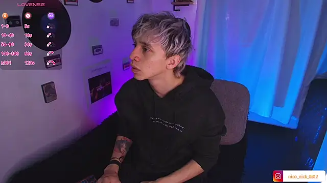 Snapshot of Nick_Bangover_ chatting on March 27, 5:12 pm Nick Bangover online show from March 27, 5:12 pm