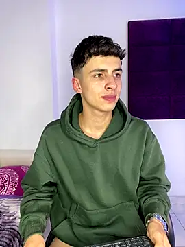 AdrianRinaldi online show from October 5, 8:34 am