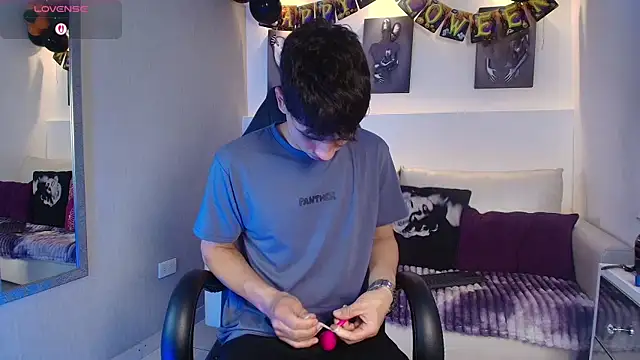 AdrianRinaldi online show from October 11, 8:18 pm