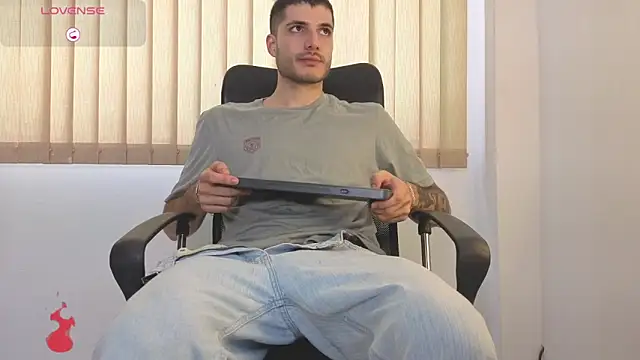 Rafael Mendezz online show from May 27, 9:01 pm