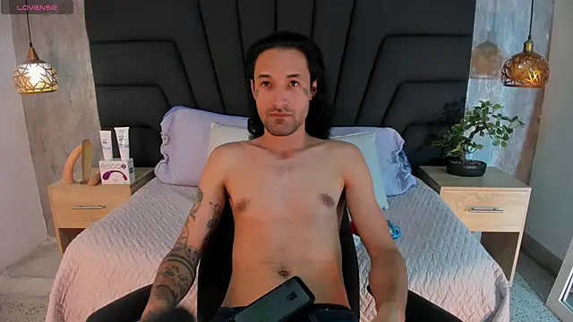 Hisoka 011 online show from October 17, 7:27 pm