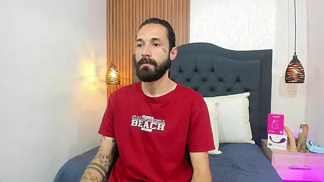 Snapshot of Hisoka_011 chatting on March 20, 7:30 pm Hisoka 011 online show from March 20, 7:30 pm