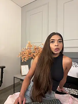 Snapshot of AnnyVega_ chatting on October 21, 7:25 pm AnnyVega online show from October 21, 7:25 pm