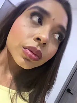 Snapshot of AnnyVega_ chatting on November 2, 8:22 pm AnnyVega online show from November 2, 8:22 pm