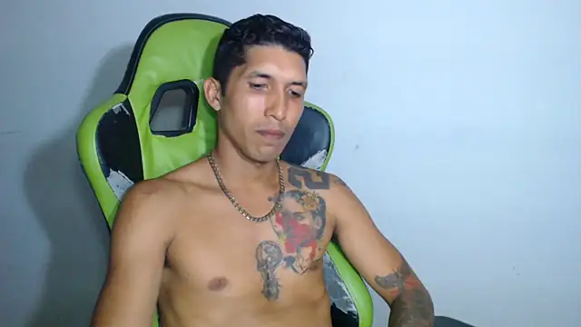 sensualduo online show from October 18, 12:02 am