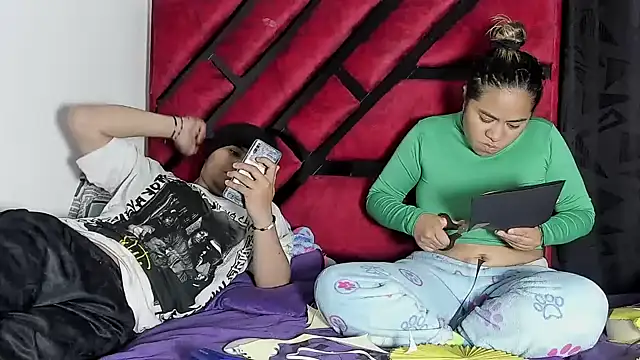 hot lady19 online show from July 13, 3:20 am