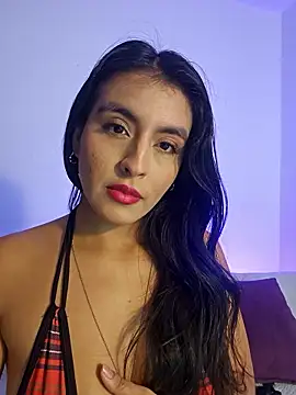 Snapshot of AliishaPss chatting on November 18, 6:45 pm AliishaPss online show from November 18, 6:45 pm