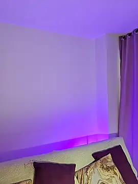 Snapshot of AliishaPss chatting on November 23, 7:35 pm AliishaPss online show from November 23, 7:35 pm