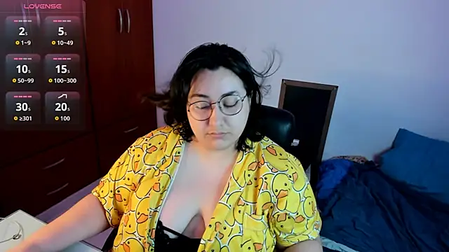 Snapshot of moira_smiler chatting on August 1, 2:00 am moira smiler online show from August 1, 2:00 am