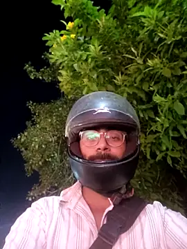 Snapshot of YoursThickDick chatting on October 17, 4:31 pm YoursThickDick online show from October 17, 4:31 pm