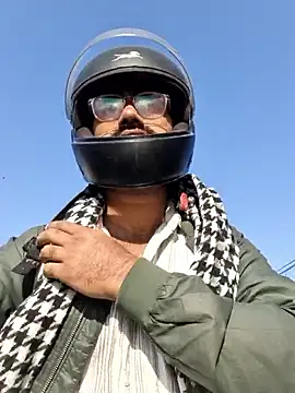 YoursThickDick online show from January 17, 4:06 am