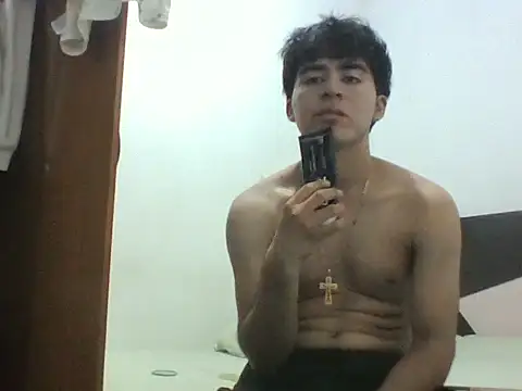 Snapshot of Babydemilk chatting on March 29, 3:06 am Babydemilk online show from March 29, 3:06 am