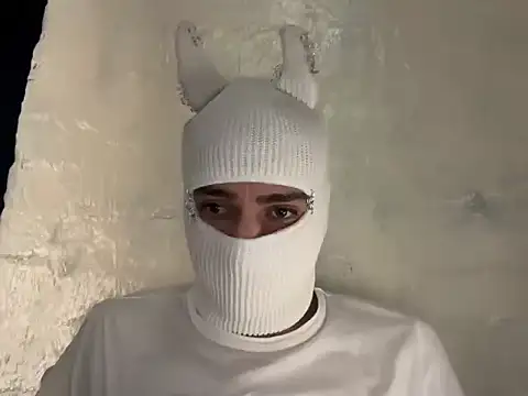hunterpervhot online show from March 12, 4:46 pm
