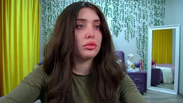 Snapshot of SherryBaers chatting on February 4, 6:19 am SherryBaers online show from February 4, 6:19 am