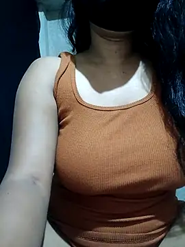 Snapshot of DiyaRoy49 chatting on April 23, 8:44 pm DiyaRoy49 online show from April 23, 8:44 pm