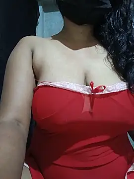 Snapshot of DiyaRoy49 chatting on June 17, 8:10 pm DiyaRoy49 online show from June 17, 8:10 pm