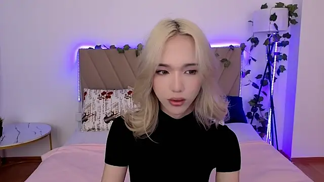 Snapshot of okerriella chatting on June 4, 6:08 am okerriella online show from June 4, 6:08 am