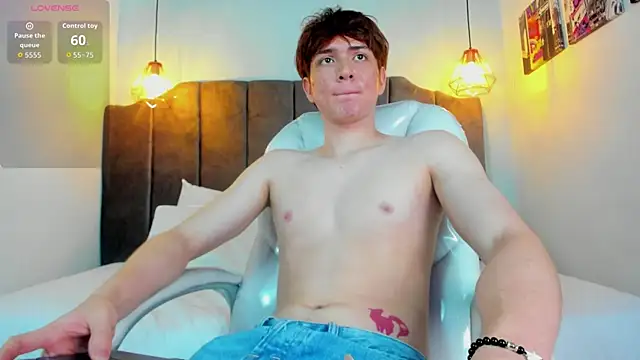 Oscar and dani online show from September 13, 3:28 am