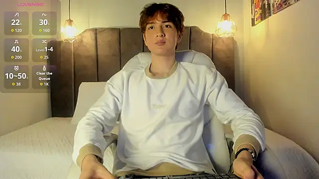 Oscar and dani online show from October 9, 3:59 am