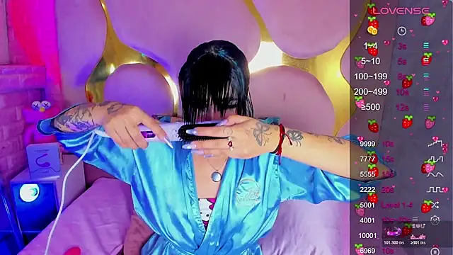 Snapshot of Niina_Sissy chatting on February 23, 3:26 am Niina Sissy online show from February 23, 3:26 am