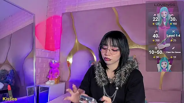 Snapshot of Niina_Sissy chatting on March 17, 2:49 am Niina Sissy online show from March 17, 2:49 am