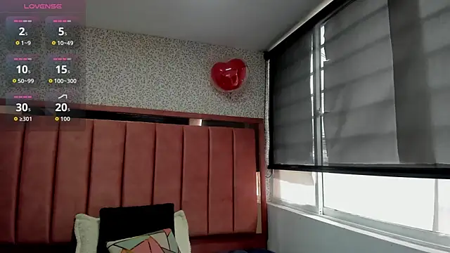 Hanna Lee   online show from September 24, 8:23 pm