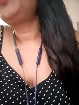 Love-pari09 online show from September 13, 1:16 am