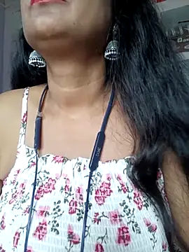 Love-pari09 online show from September 17, 5:31 am