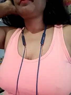 Love-pari09 online show from September 19, 1:40 am