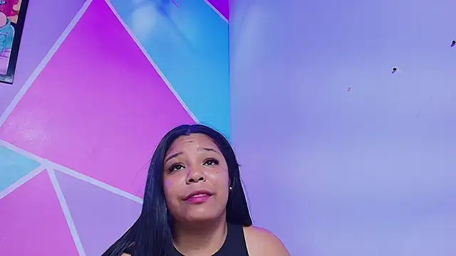 Snapshot of naomi_campbel_ chatting on April 8, 8:42 pm naomi campbel online show from April 8, 8:42 pm