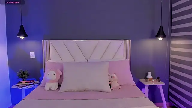 NaishaFord 1 online show from February 11, 2:27 am