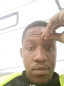 Snapshot of Drillir26 chatting on November 19, 1:22 pm Drillir26 online show from November 19, 1:22 pm