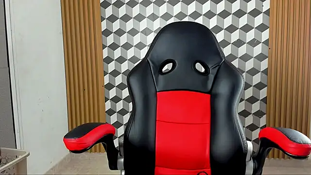 Snapshot of alice__brow chatting on September 13, 12:38 pm alice brow online show from September 13, 12:38 pm