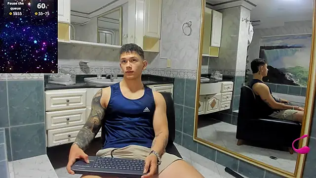 Snapshot of Thomas_moon chatting on October 7, 12:02 pm Thomas moon online show from October 7, 12:02 pm