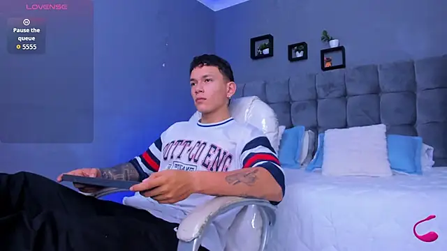 Thomas moon online show from November 11, 10:59 am