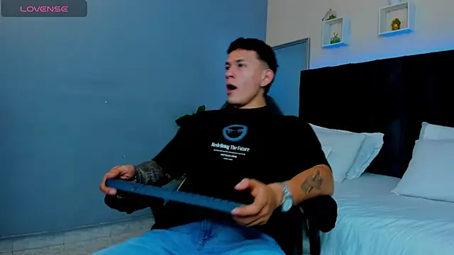 Thomas moon online show from November 20, 12:49 pm